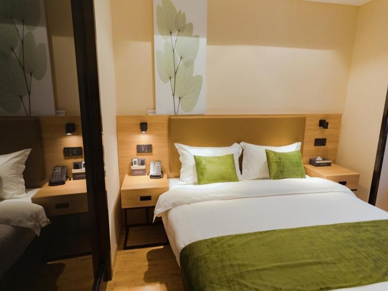 Greentree Inn Shanghai Huangxing Park Subway Station Express Hotel Xangai Exterior foto