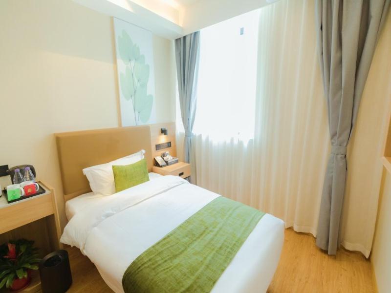 Greentree Inn Shanghai Huangxing Park Subway Station Express Hotel Xangai Exterior foto