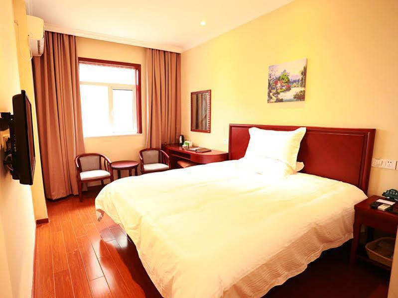 Greentree Inn Shanghai Huangxing Park Subway Station Express Hotel Xangai Exterior foto
